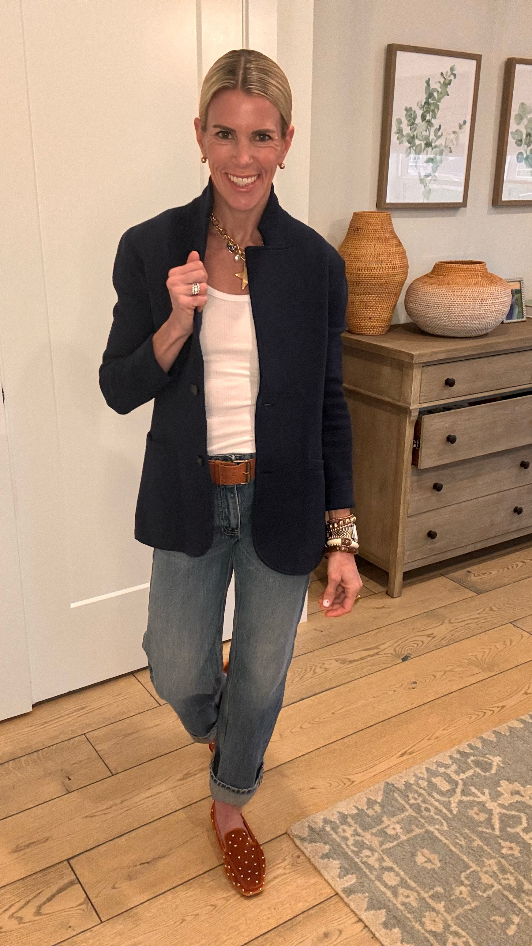 Such a classic look. This is actually a navy sweater blazer that is such a staple in my closet!  A great price and you will have it for years!! 💙🧡🤍

#LTKWorkwear #LTKWatchNow #LTKOver40