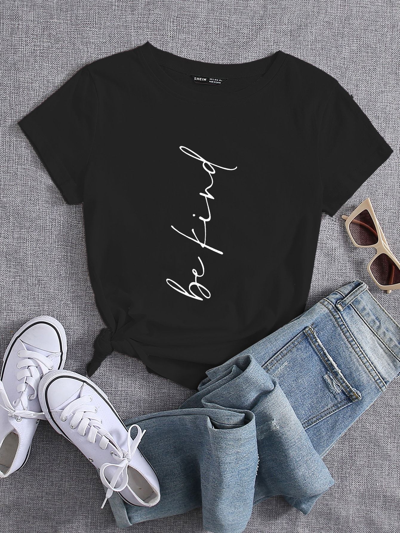 Slogan Graphic Crew Neck Tee | SHEIN