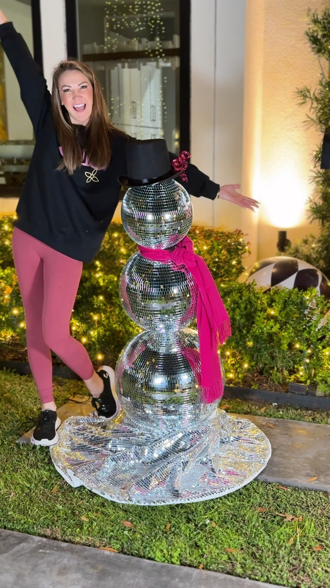 Build a Disco Snowman!

This DIY is so fun & easy. Grab 3 mirrored balls, a shower rod or pole, a top hat, scarf, and blanket or tree skirt!



#LTKHome #LTKSeasonal #LTKHoliday