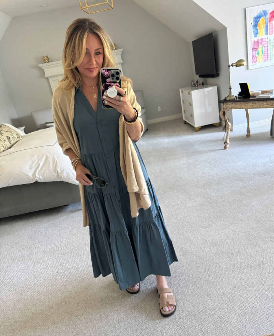 This is one of those perfect dresses to keep in your closet for those just in case moments. Great for travel, or a dinner where you need a dress but it’s not dressy. It pairs beautifully with sandals, sneakers and boots. And provides shape but is not tight. It also comes in a plethora of colors!

#LTKShoeCrush #LTKStyleTip #LTKWorkwear