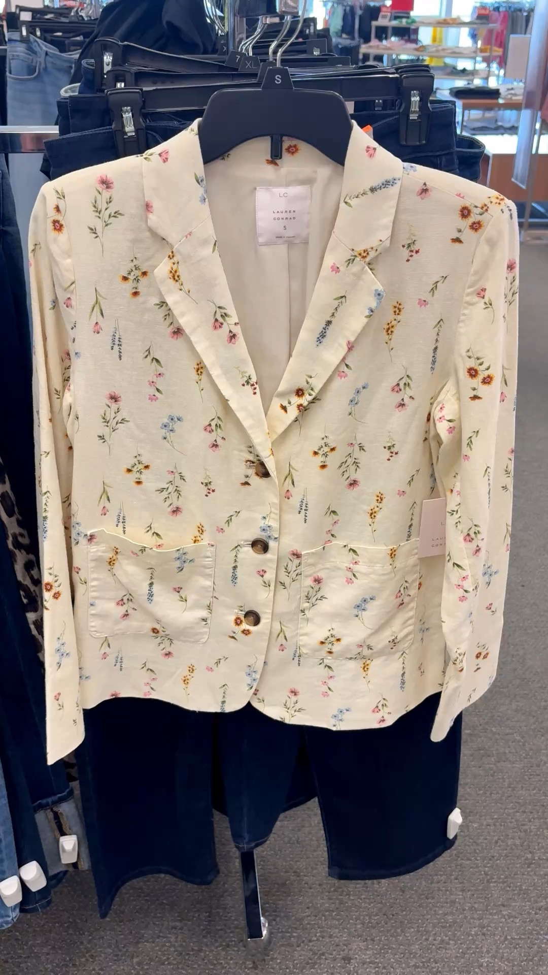 Lauren Conrad blazers have always been my favorite. I have broad shoulders and they always fit perfectly but this one for spring, yesss. I cannot wait to put together a fit with this. 

#LTKspring #LTKSeasonal #LTKspringtrends