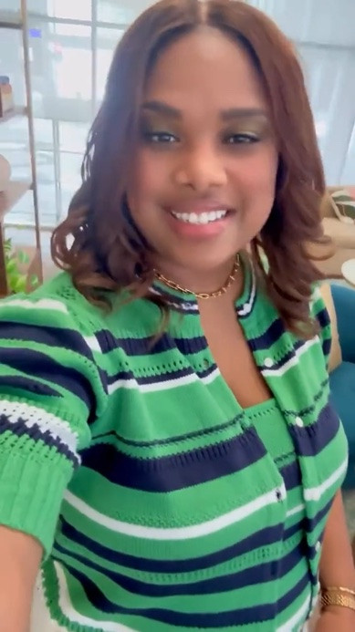This short sleeve cami set from Walmart is just too cute! Closeup video of Cardi set included. Wearing an XL. 

#LTKWorkwear#LTKMidsize

#LTKootd