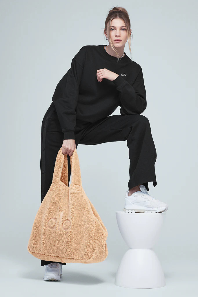 Foxy Sherpa Tote | Alo Yoga (US)