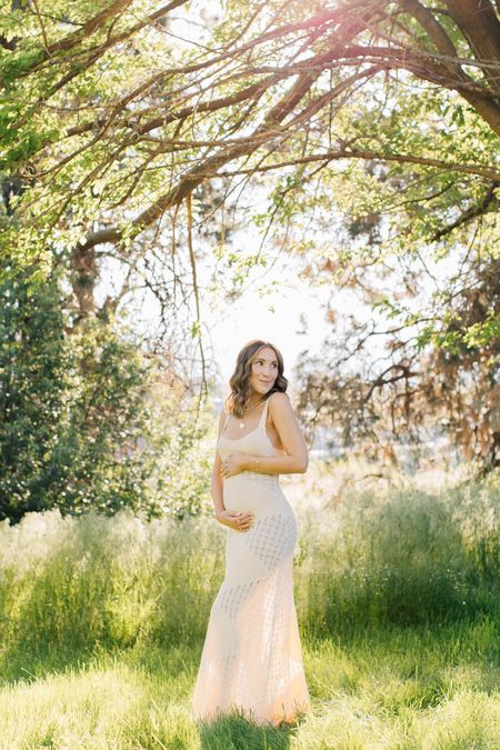 Pregnancy announcement dress👼🏻 wearing a size small. This is has crochet cutouts so nude undergarments are a must!



#LTKBump