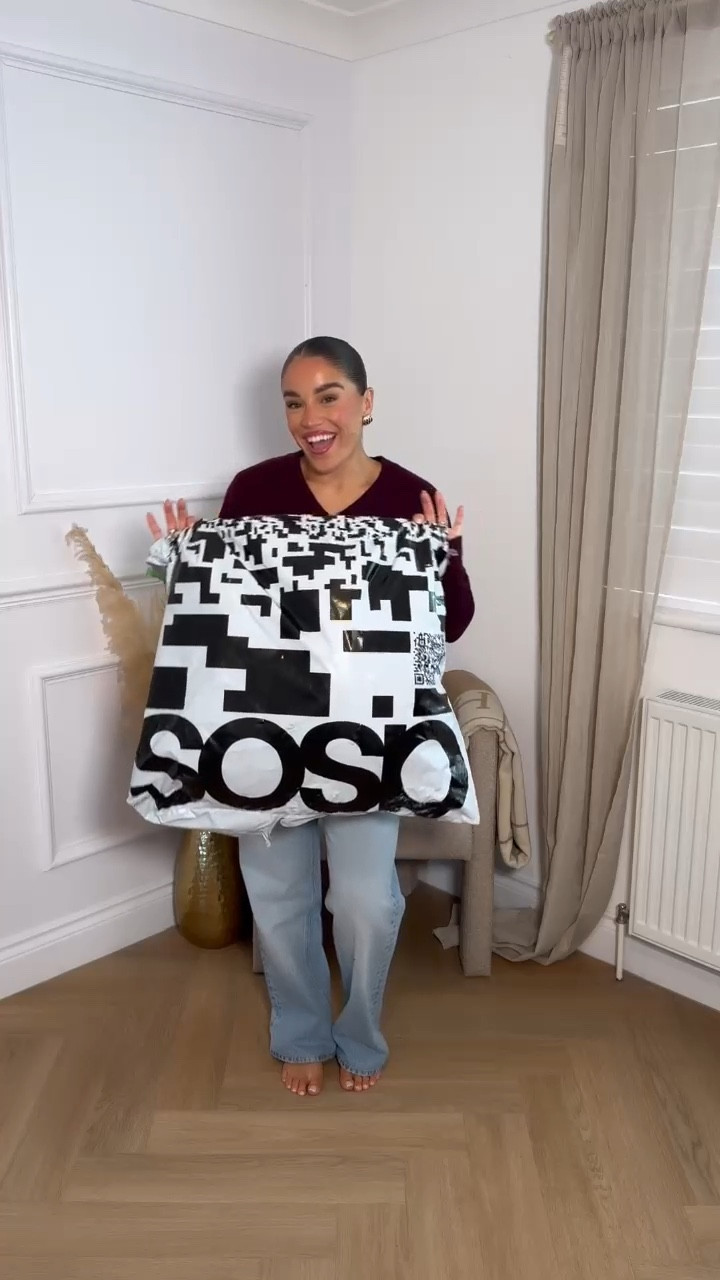 Try on my latest ASOS order with me 😍🍂

Autumn outfit, autumn style, autumn dress, knitwear, knitted trousers, blazer, oversized blazer, autumn jacket, coord 

#LTKuk #LTKFashionMonth #LTKautumn