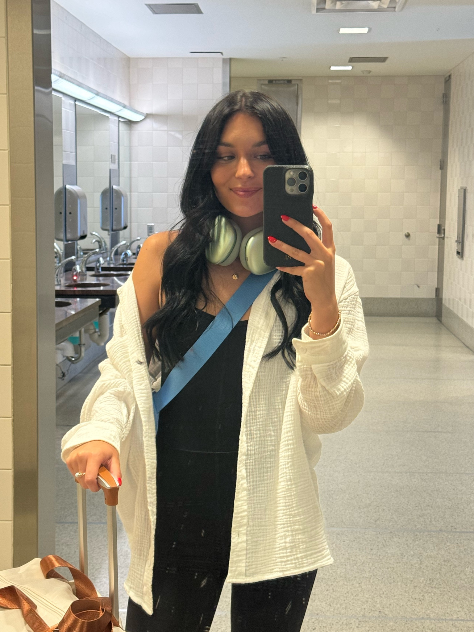 airport outfit 
Bodysuit 
Travel 
Travel fashion 
Belt bag 
Airport 

#LTKActive