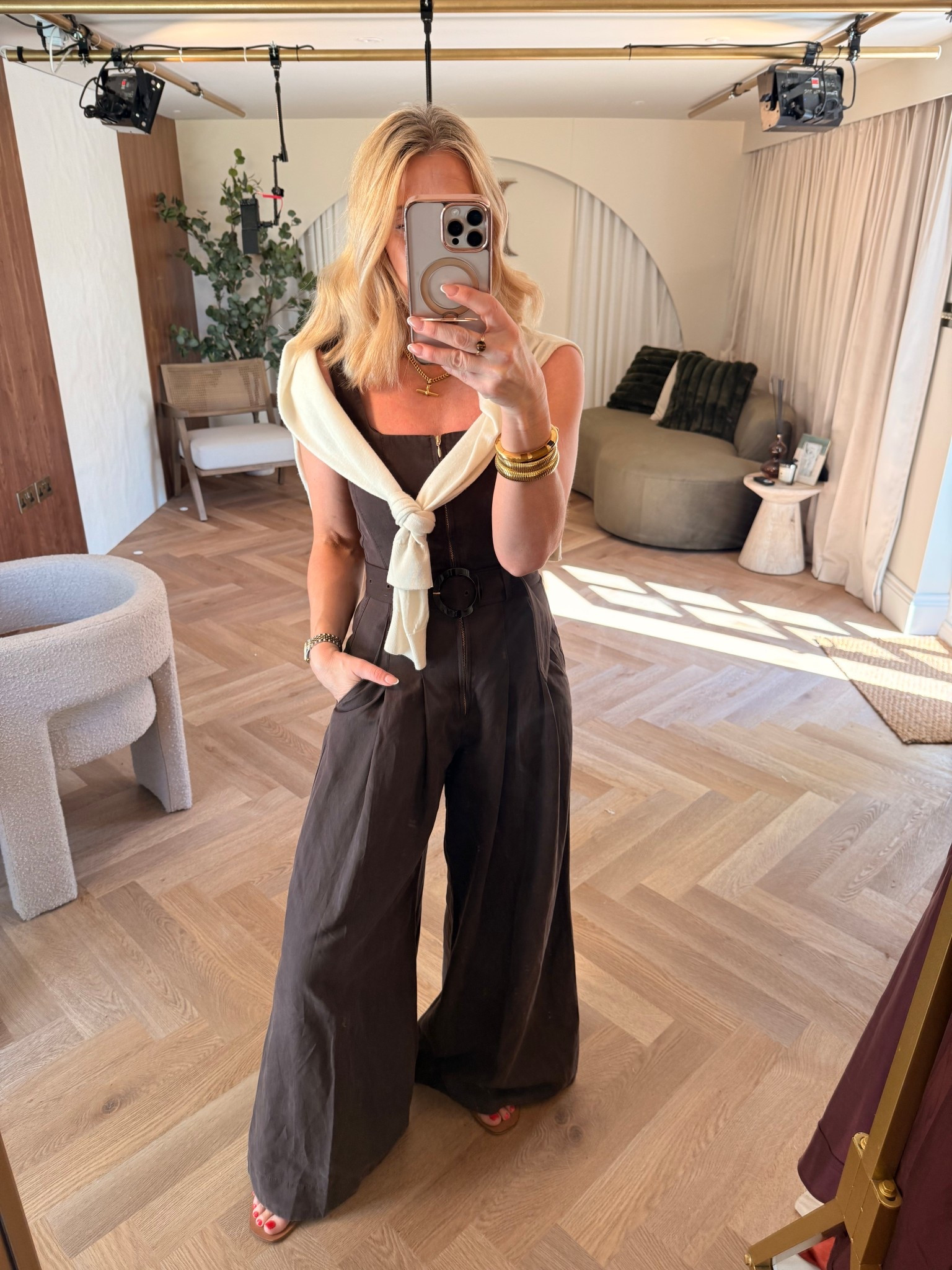 OOTD for a casual lunch out with family! It’s sunny but not super hot! 

#LTKuk #LTKover50style #LTKspring
