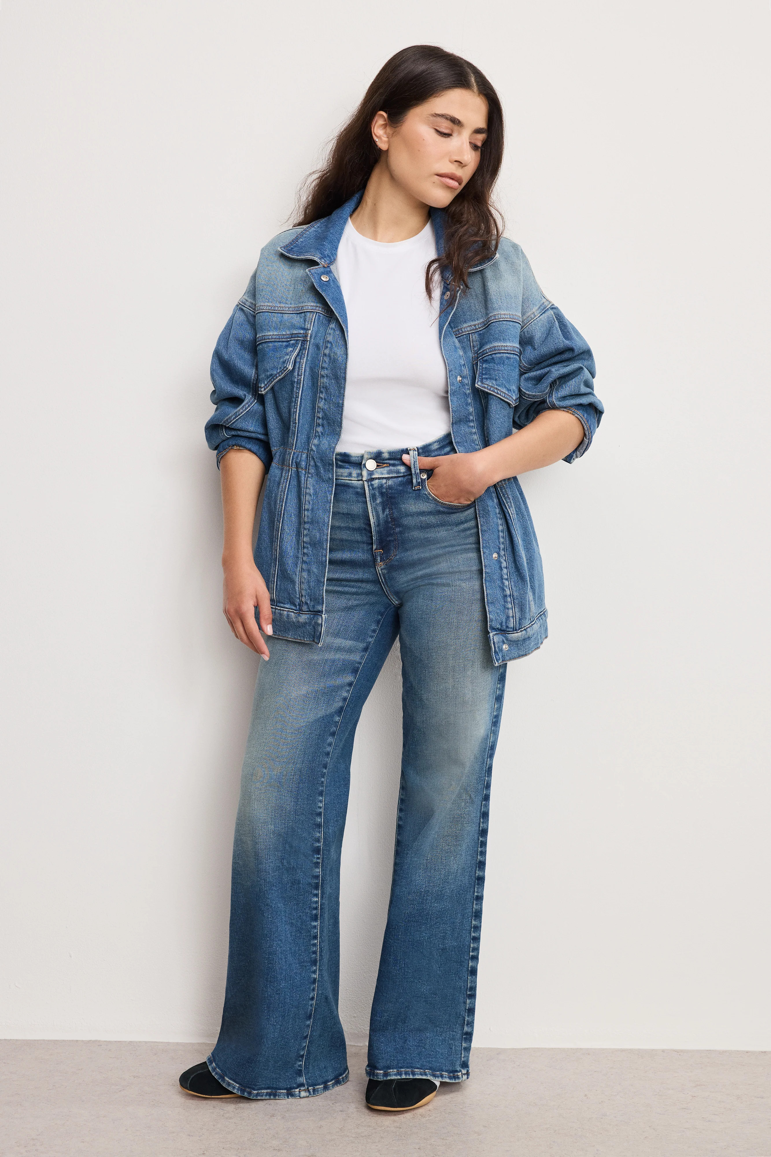 SOFT TECH GOOD PETITE PALAZZO JEANS | INDIGO986 - GOOD AMERICAN | Good American