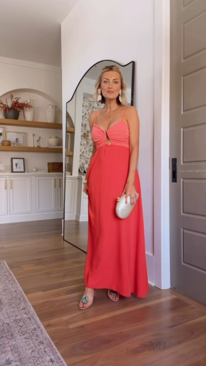 Love the color block on this event dress! Perfect for a summer wedding & it has a built in bra! Wearing S! Use code AFLOVERLY for an extra 15% off!

Loverly Grey, Abercrombie sale, wedding guest dress, cocktail dress, event dress

#LTKSeasonal #LTKSaleAlert #LTKWedding
