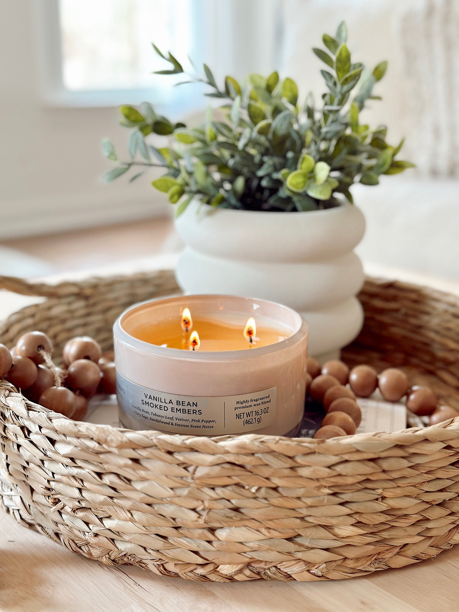 Spring decor // Home decor // Coffee table // Living room // Easter

#LTKhome #LTKSeasonal #LTKstyletip