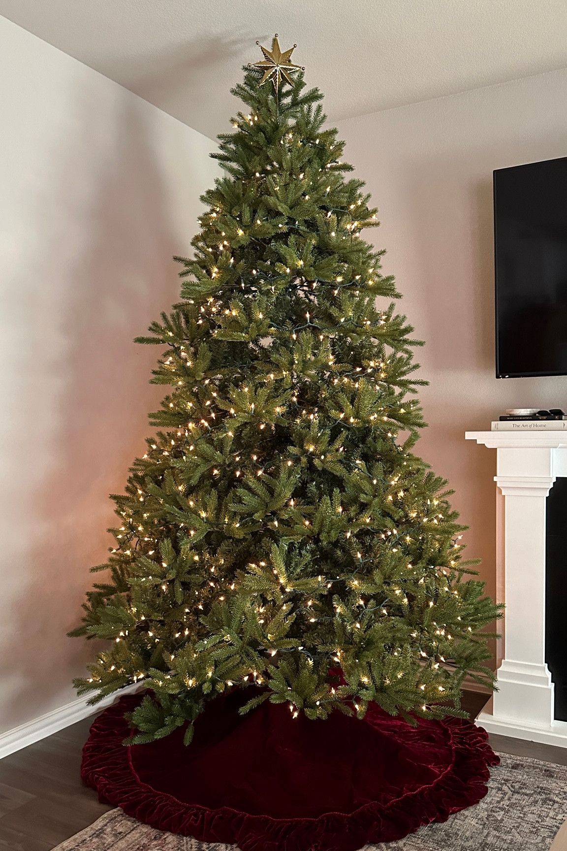 Christmas, Christmas tree, Christmas tree skirt, Christmas decor, Christmas decorations 

#LTKSeasonal #LTKHome #LTKHoliday