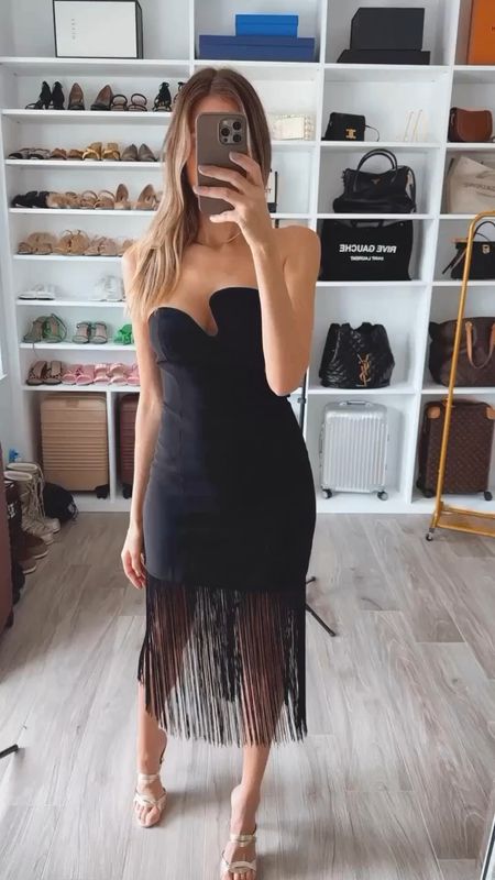 Gorgeous black dress with fringe from Saks🔥 
This dress is gorgeous, perfect for a party or fancy dinner
Runs tts 
Wearing a size small



#LTKwedding #LTKU #LTKstyletip