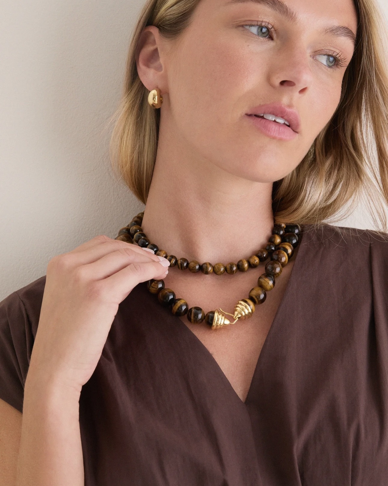 The perfect versatile tiger’s eye necklace to transition into fall. Wear it straight or looped around. ￼

#LTKootd #LTKSeasonal #LTKWorkwear