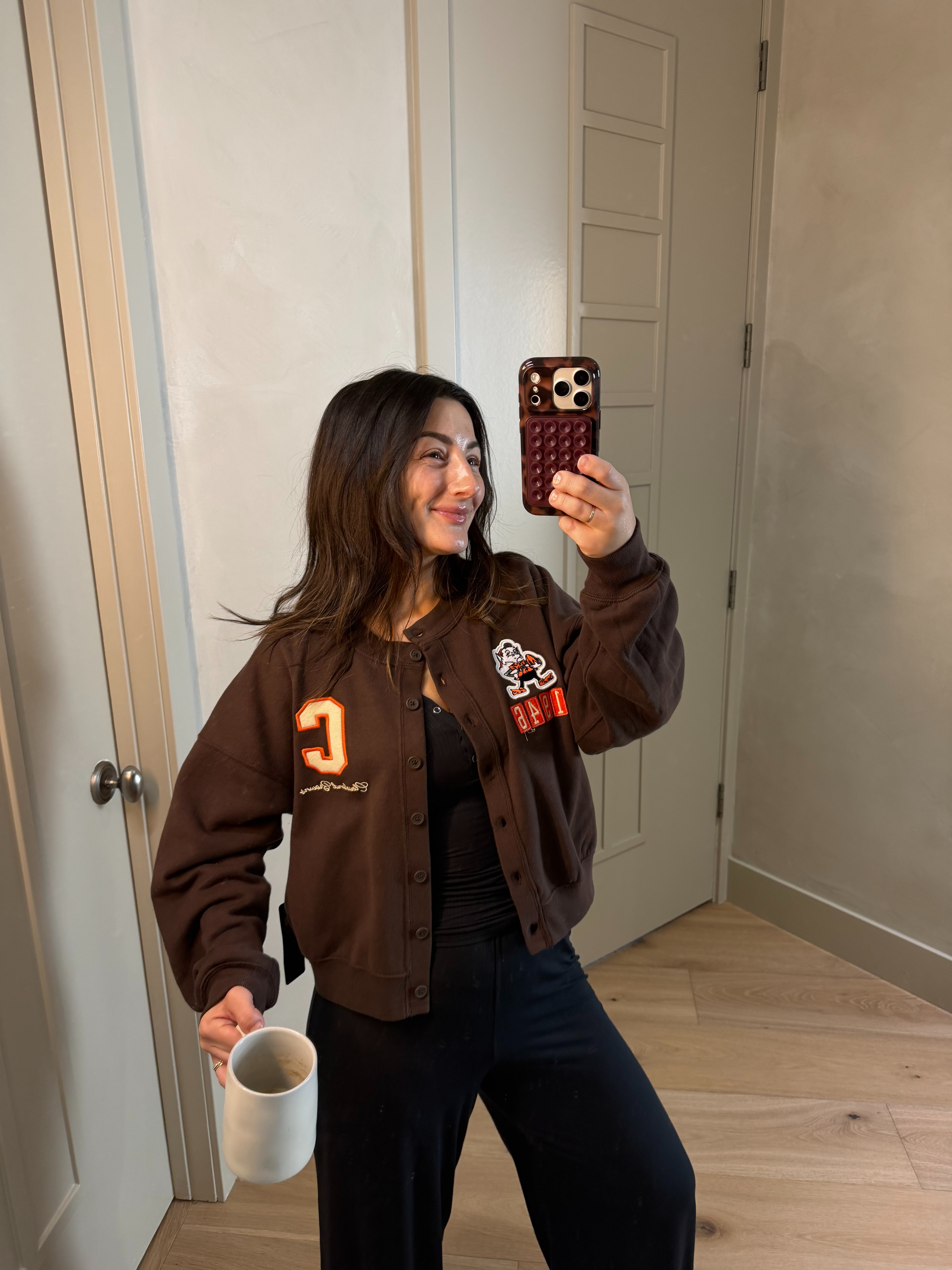 Go Browns!! Love this cardigan from @abercrombie !! 

Cardigan size small
PJ top size small 
PJ pants size small 27" inseam

5'0" 135lbs  

 #LTKdayinmylife #LTKootd #LTKPetite