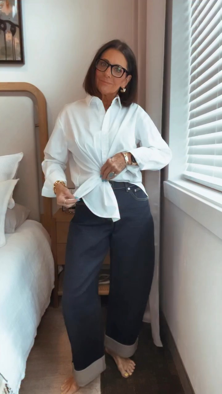 These @spanx horseshoe cuffed jeans are my new faves!  Think barrel Jean with a little “extra”💯🙌🎯

#styleover60
#styleover60fashion 
#barreljeansoutfit 
#denimdenimdenim 
#barreljean

#LTKootd #LTKgrwm #LTKOver40