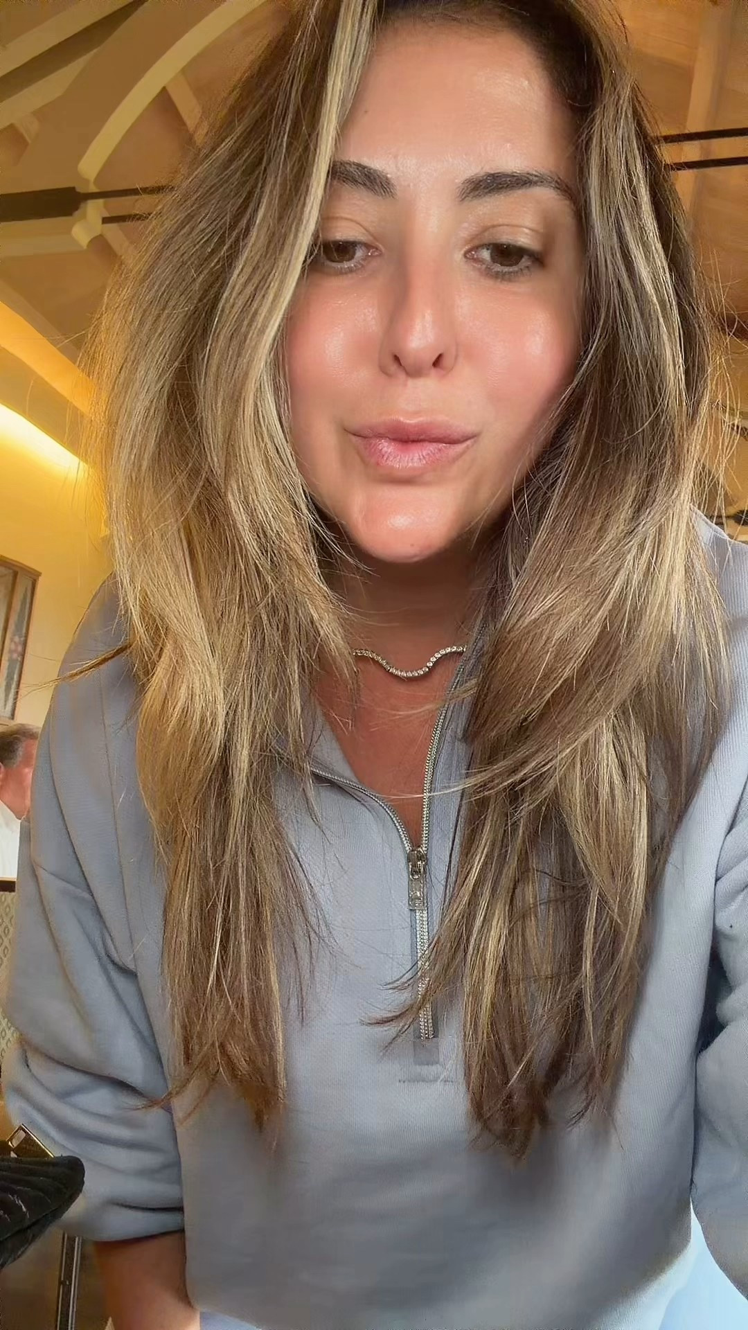 ALO SALE 
30% off with the code: SINGLES 

#LTKSaleAlert #LTKHoliday #LTKTravel