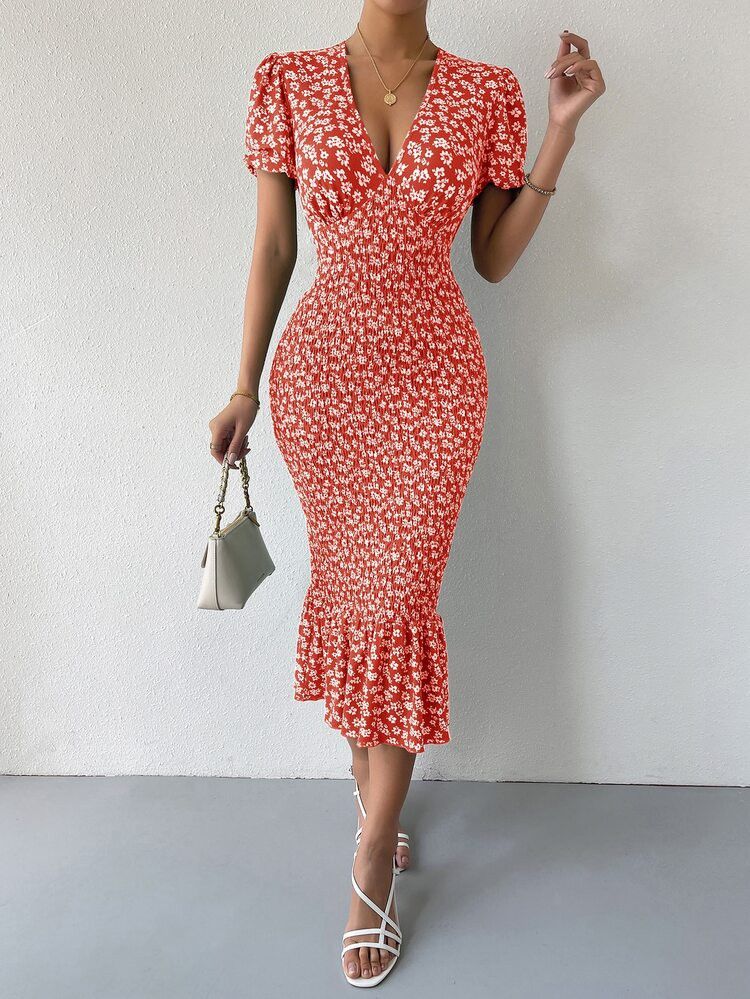 Ditsy Floral Print Ruffle Hem Shirred Dress | SHEIN