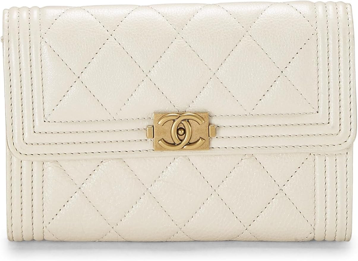 Amazon.com: Chanel, Pre-Loved Beige Quilted Lambskin Boy Wallet, Beige : Luxury Stores | Amazon (US)