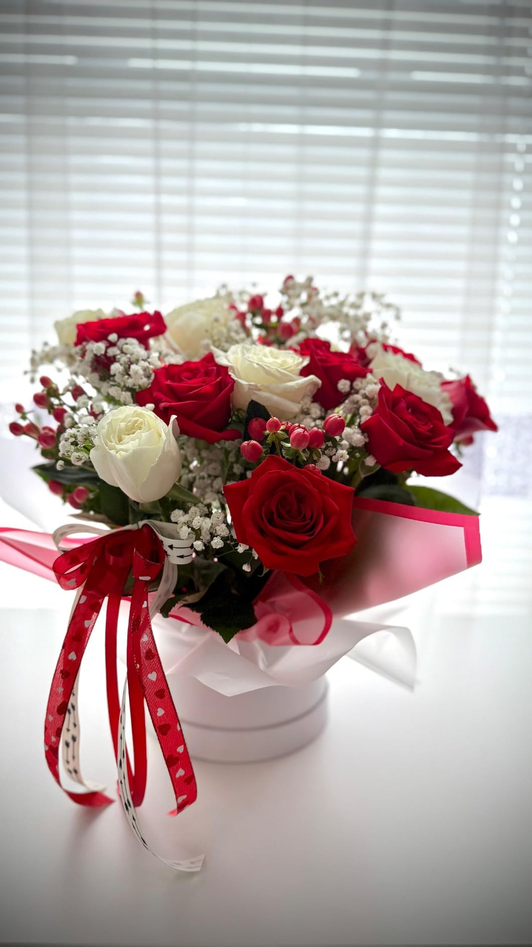 20 Sheets Light Pink Flower Wrapping Paper, Waterproof Floral Wrap Solid Bouquet Wrapping Paper F... | Amazon (US)