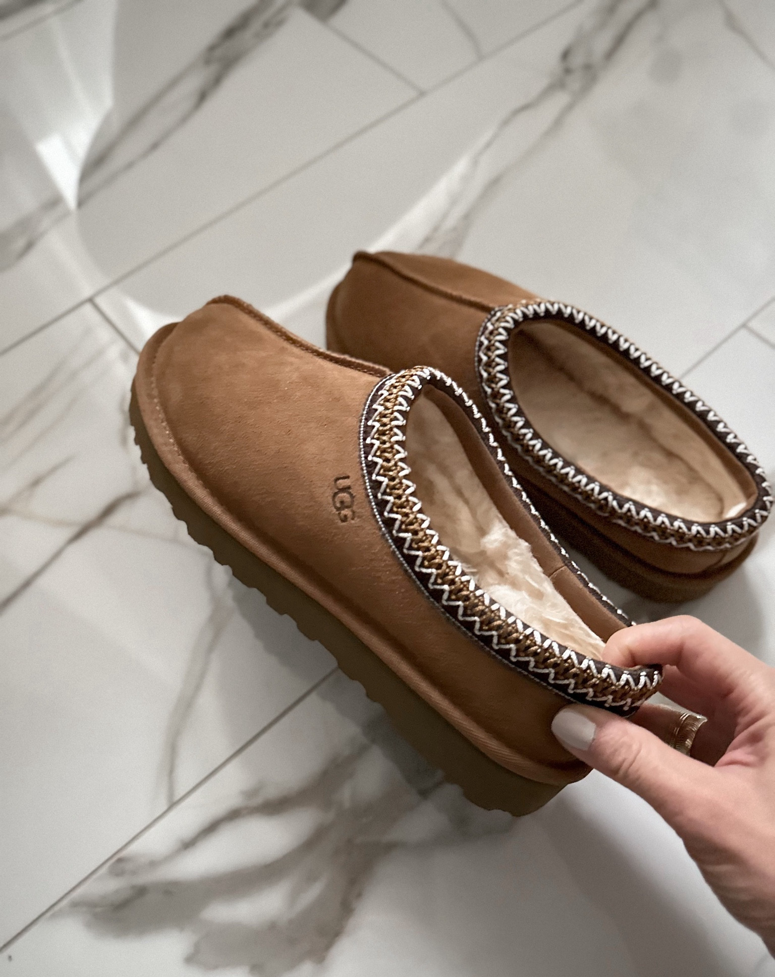 All kinds of UGGS
TTS… with a little extra room. 
Wearing size 8, chestnut color 

#LTKfamily #LTKshoecrush #LTKGiftGuide