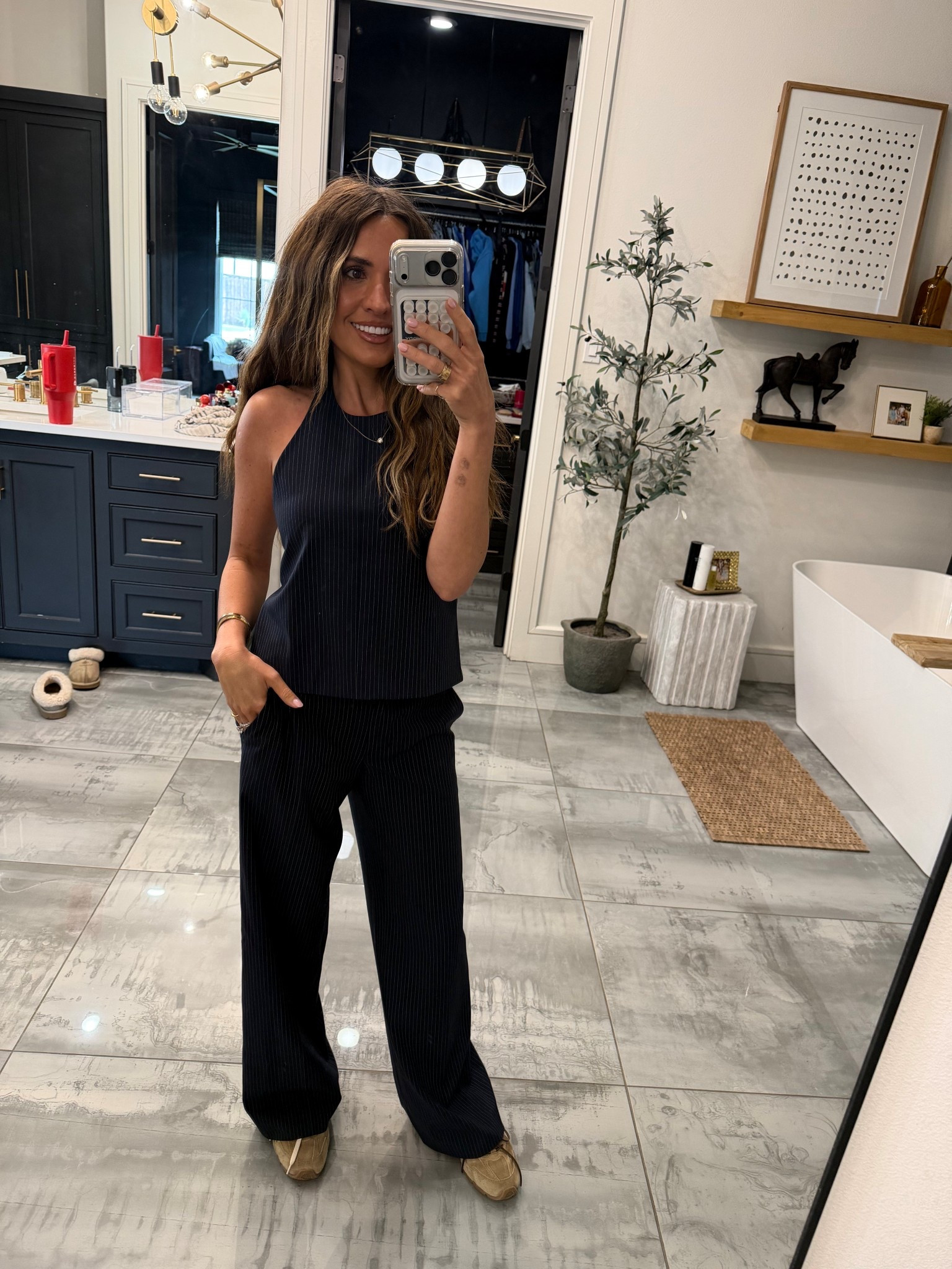 Size 0 in both top and pants @Aritzia 

#LTKootd #LTKPetite #LTKOver40