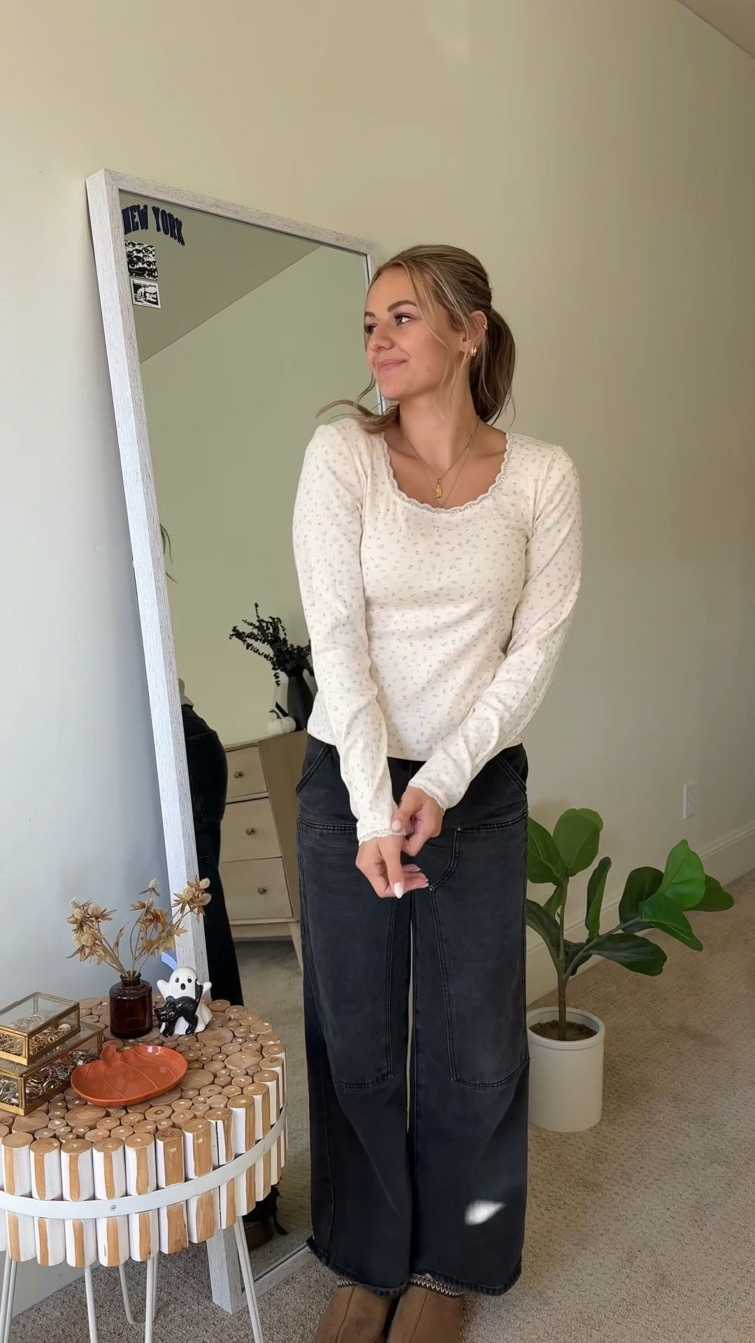 Cute basic floral long sleeve top 🍂🫶🏼😍