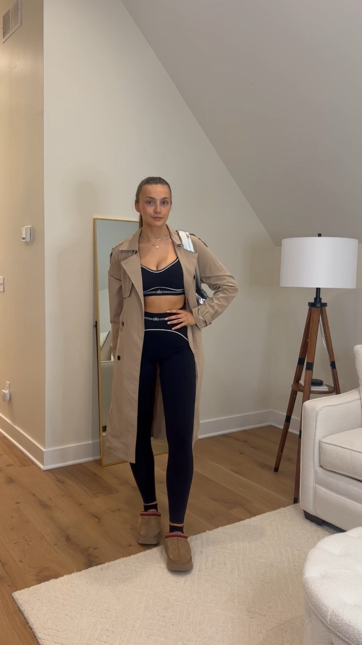 Heading to Pilates for Day 24 🧘🏻‍♀️🧘🏻‍♀️ love this classic Pilates look  

#LTKItBag #LTKActive #LTKStyleTip