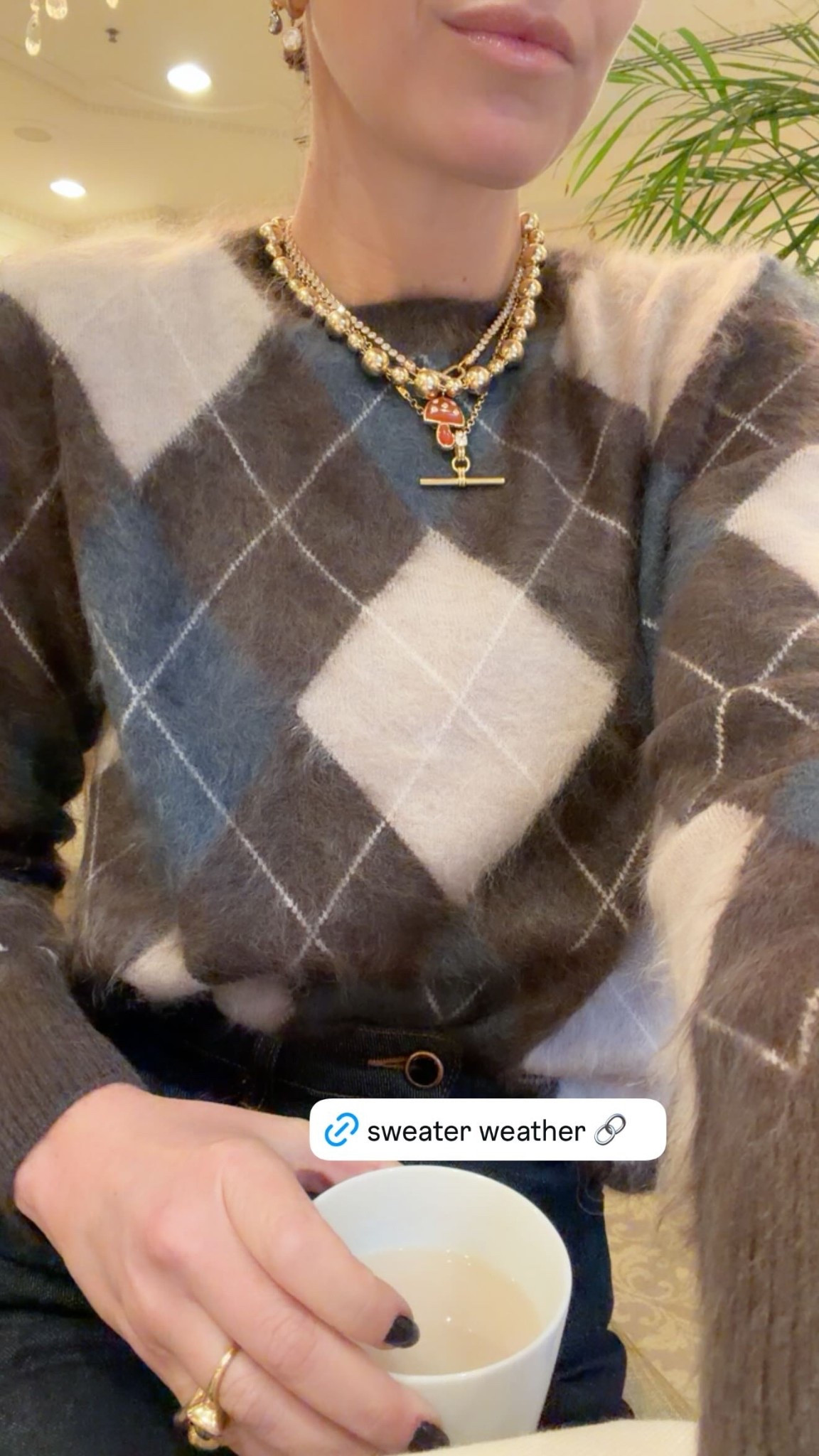 sweater weather 

Women’s fashion, fall fashion, fall style, fall outfits, fall outfit inspo, fall ootd, holiday fashion, holiday style, holiday outfits, holiday ootd, winter fashion, winter style, winter outfits, winter outfit inspo

#LTKSeasonal #LTKHoliday