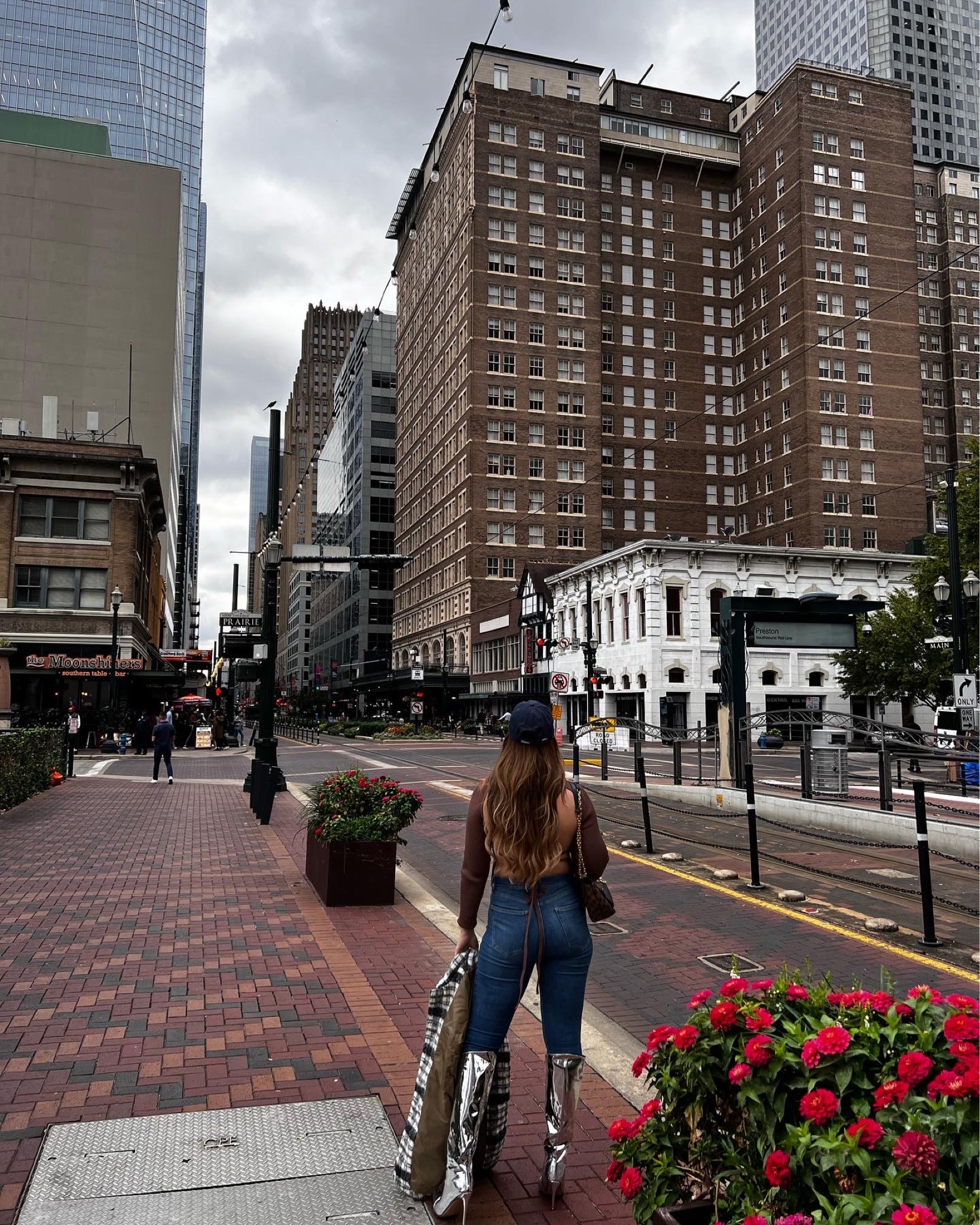 Open back turtleneck.
Skinny jeans.
Metallic boots.
Shacket.
World Series outfit.


#LTKunder50 #LTKstyletip #LTKunder100