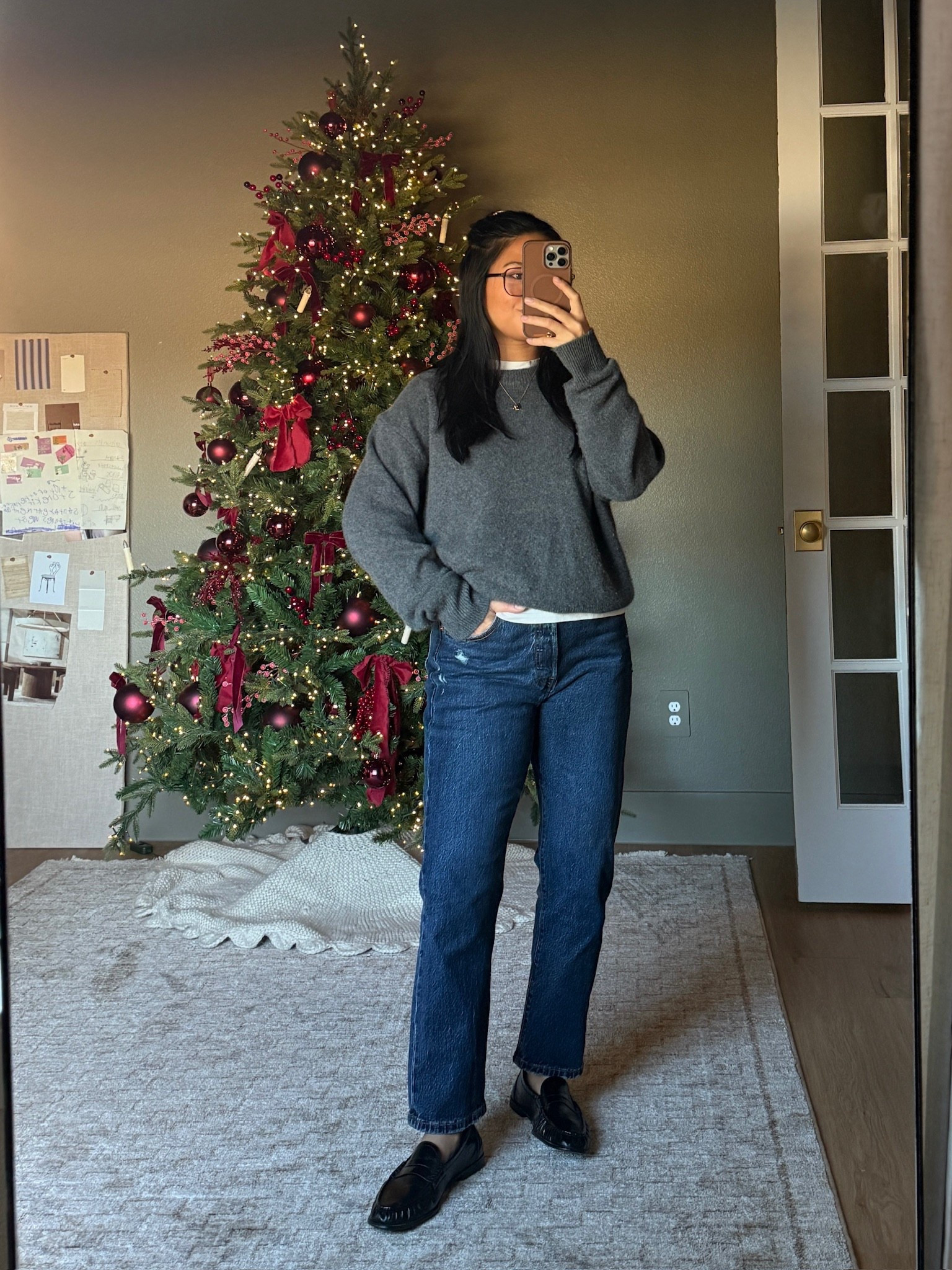 OOTD!

what to wear, fall fashion, winter fashion, sweater and jeans outfit, levi jeans, amazon fashion, aritzia 

#LTKPetite #LTKootd