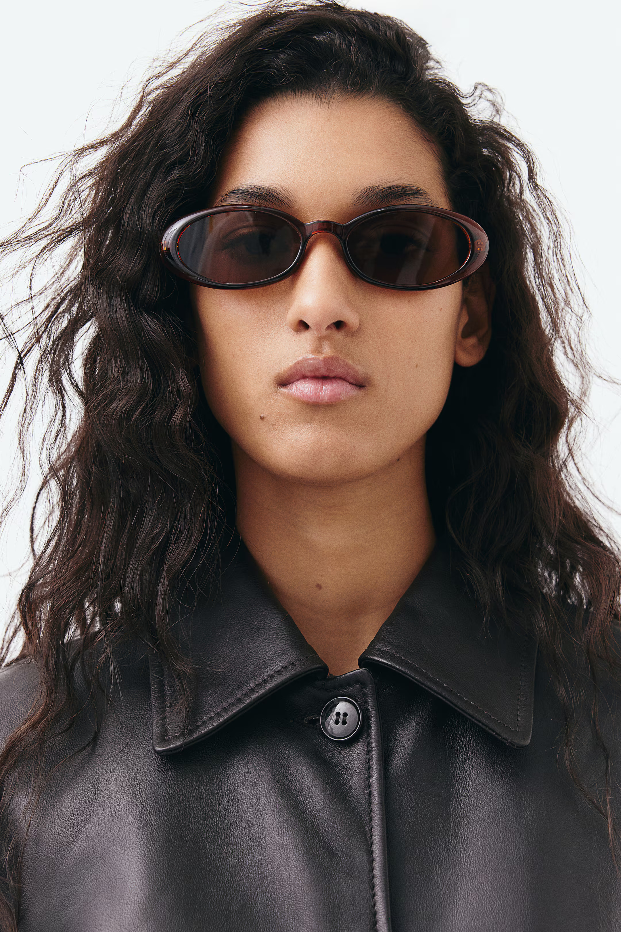 Oval sunglasses | H&M (UK, MY, IN, SG, PH, TW, HK)