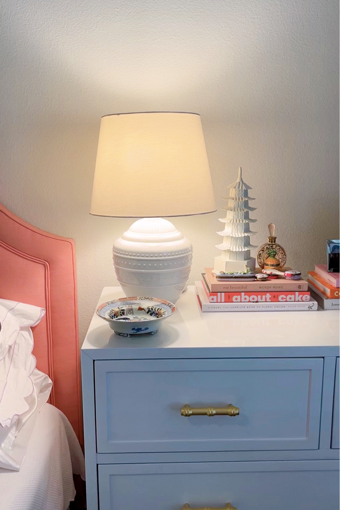 Finally finished decorating my apartment :: here are my favorite corners !! 🩷