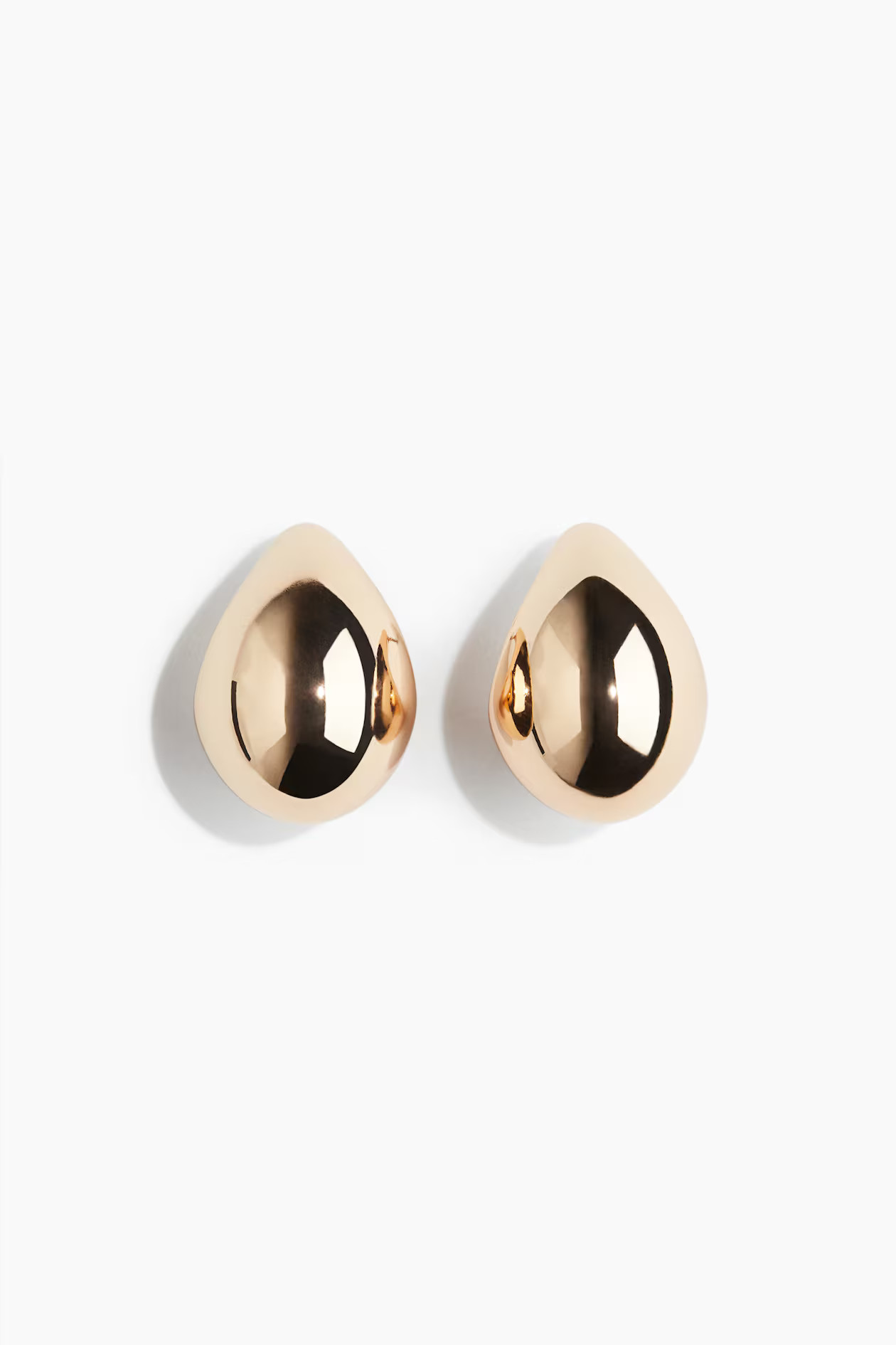 Chunky dome earrings | H&M (UK, MY, IN, SG, PH, TW, HK)