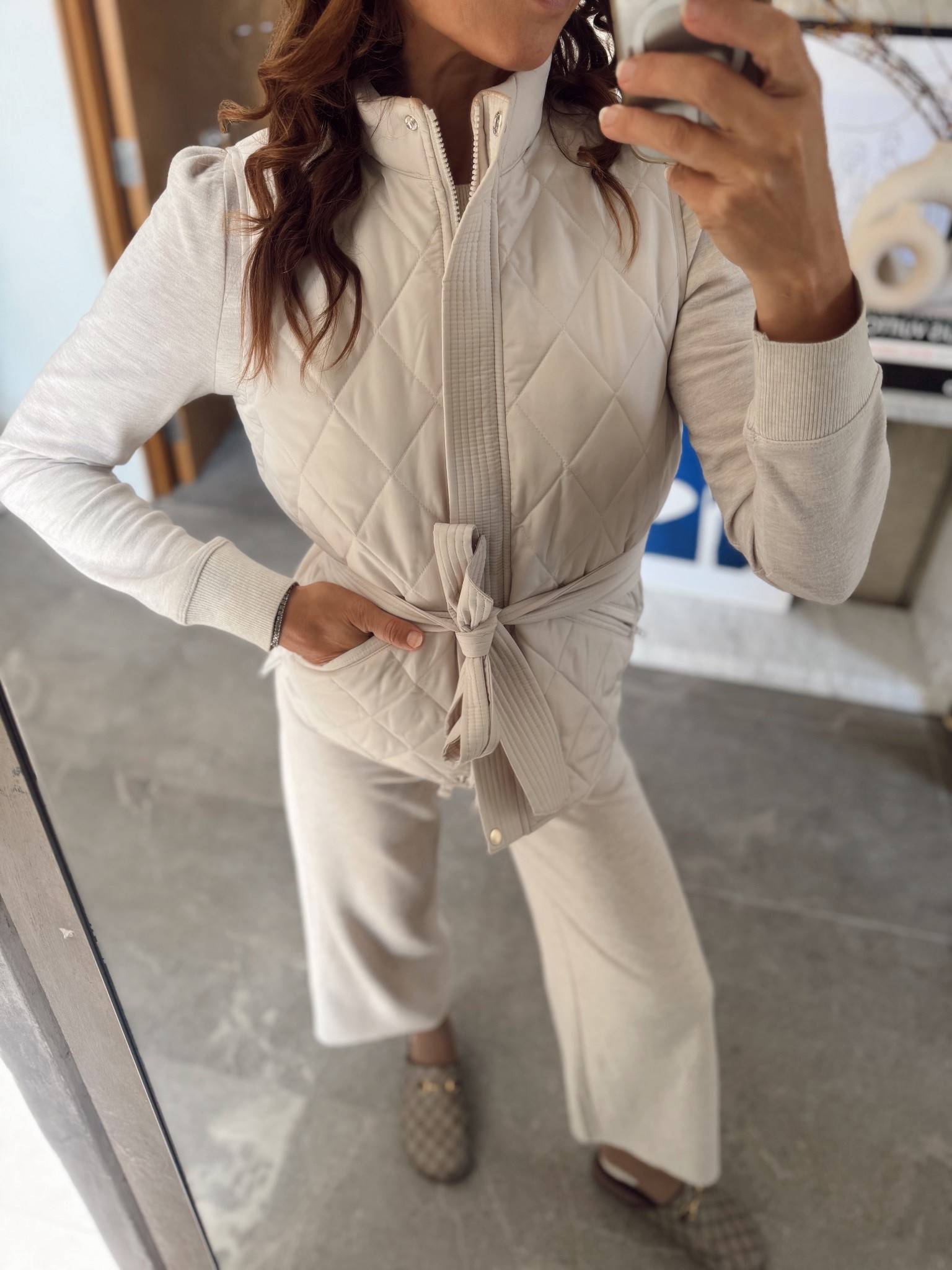 Splendid mom outfit 
Pants XS Top in small vest in small
