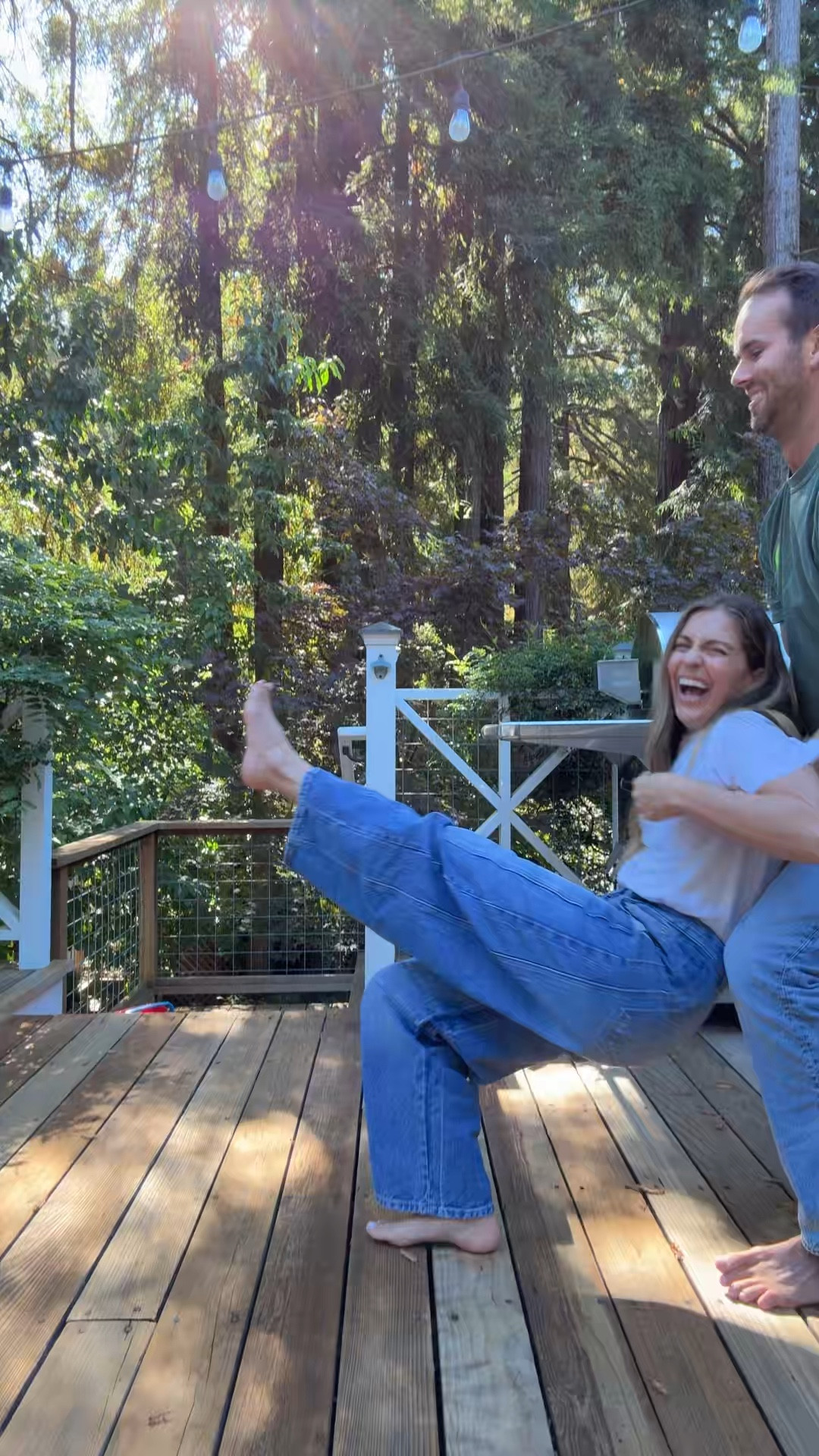 Cozy every day outfit. Essential tee / the perfect fitting t-shirt & my favorite barrel jeans for under $100

#LTKStyleTip #LTKSeasonal #LTKFindsUnder100