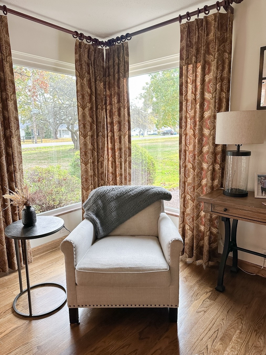 Transitional living room furniture on sale!

Living room furniture, side table, round metal side table, wood console table, farmhouse decor, traditional home decor, glass and metal table lamp, lamps, reclining chair, living room decor, holiday living room ideas, cozy living room furniture 

#LTKFamily #LTKHome #LTKSaleAlert