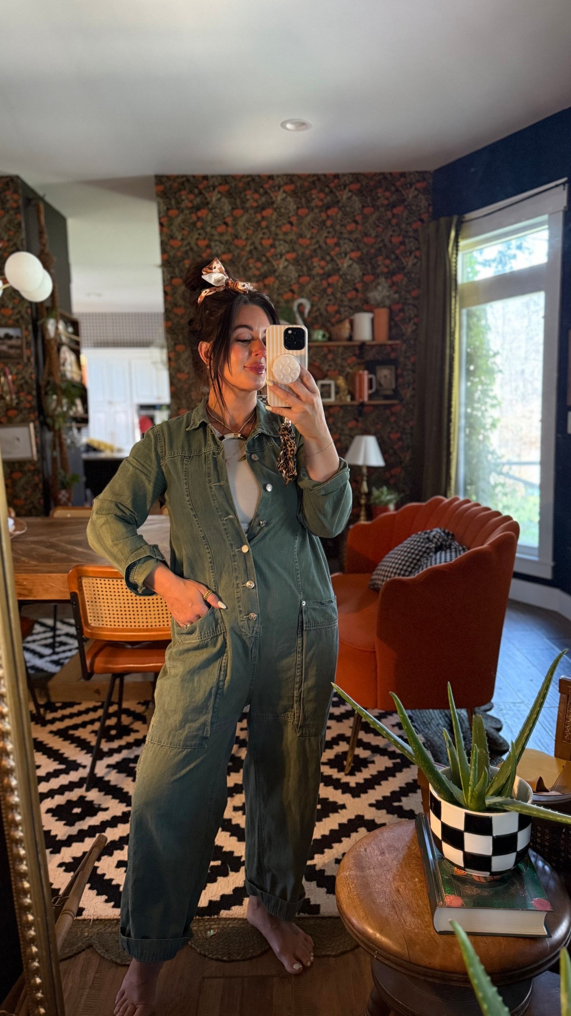 I love wearing overalls and this jumpsuit. I got on a really good deal actually thrift it for $15 but I’m linking it for all of you guys cause I know you have loved it…. I’m wearing a size small it’s oversized so definitely size down one.

#LTKSaleAlert #LTKootd #LTKSpringSale