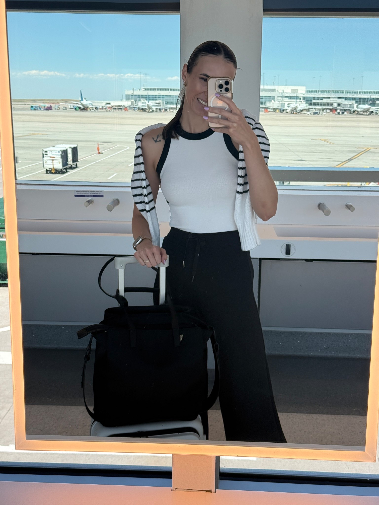 Airport outfit
Travel outfit
Comfy travel outfit

#LTKItBag #LTKStyleTip #LTKTravel