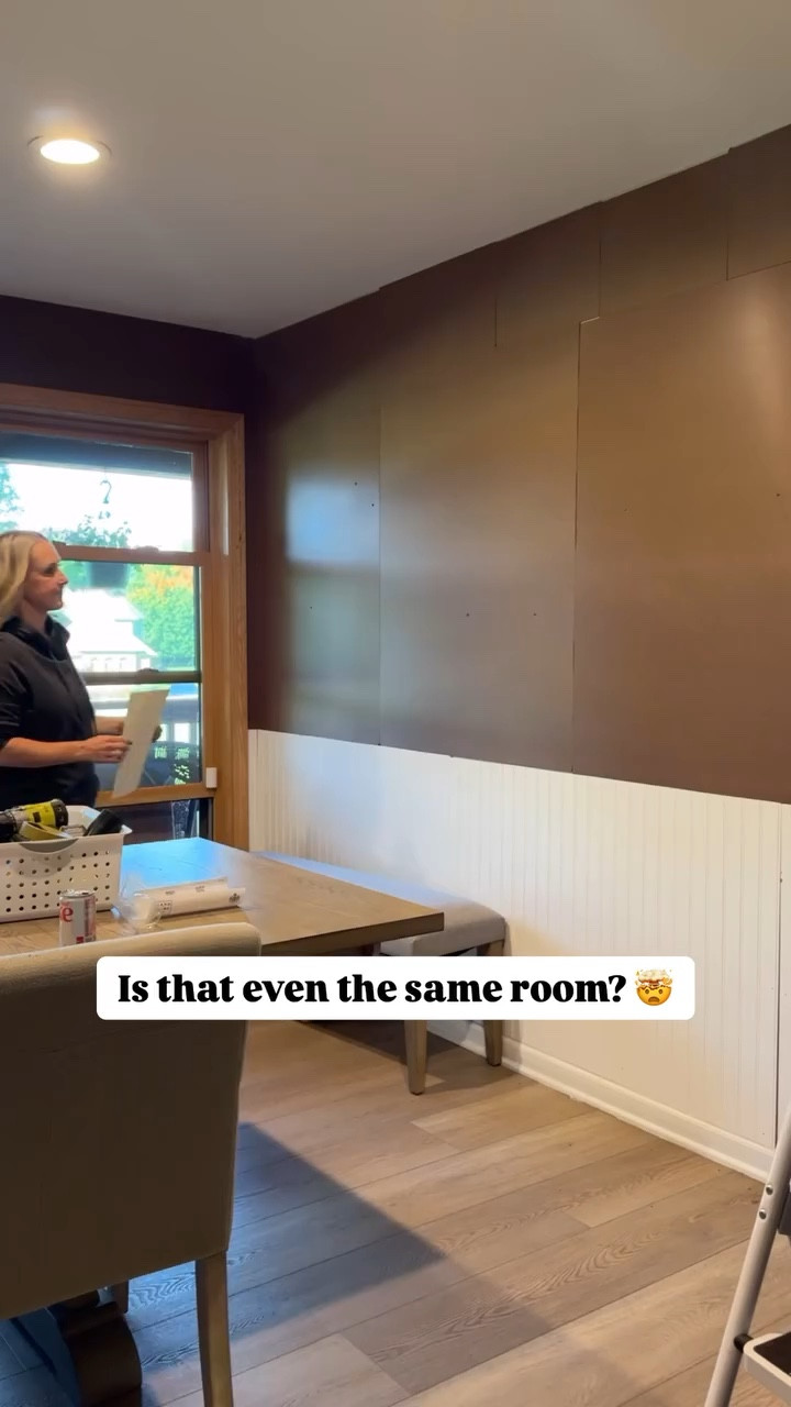 OKURRR ✨ I mean wow, how is that even the same room!? 🤯 it’s been quite the journey to get to this point (IYKYK 😜) but we are in the home stretch y’all! Floral wallpaper, dining room upgrade, diy projects, Come Stay Awhile, Amanda Vernaci. 