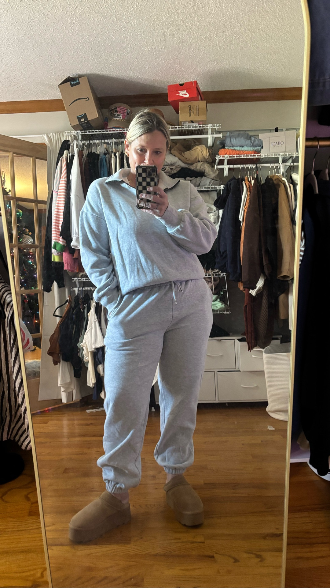 It’s cute sweats season!
Size: mediumm

#LTKFindsUnder50 #LTKootd #LTKMidsize