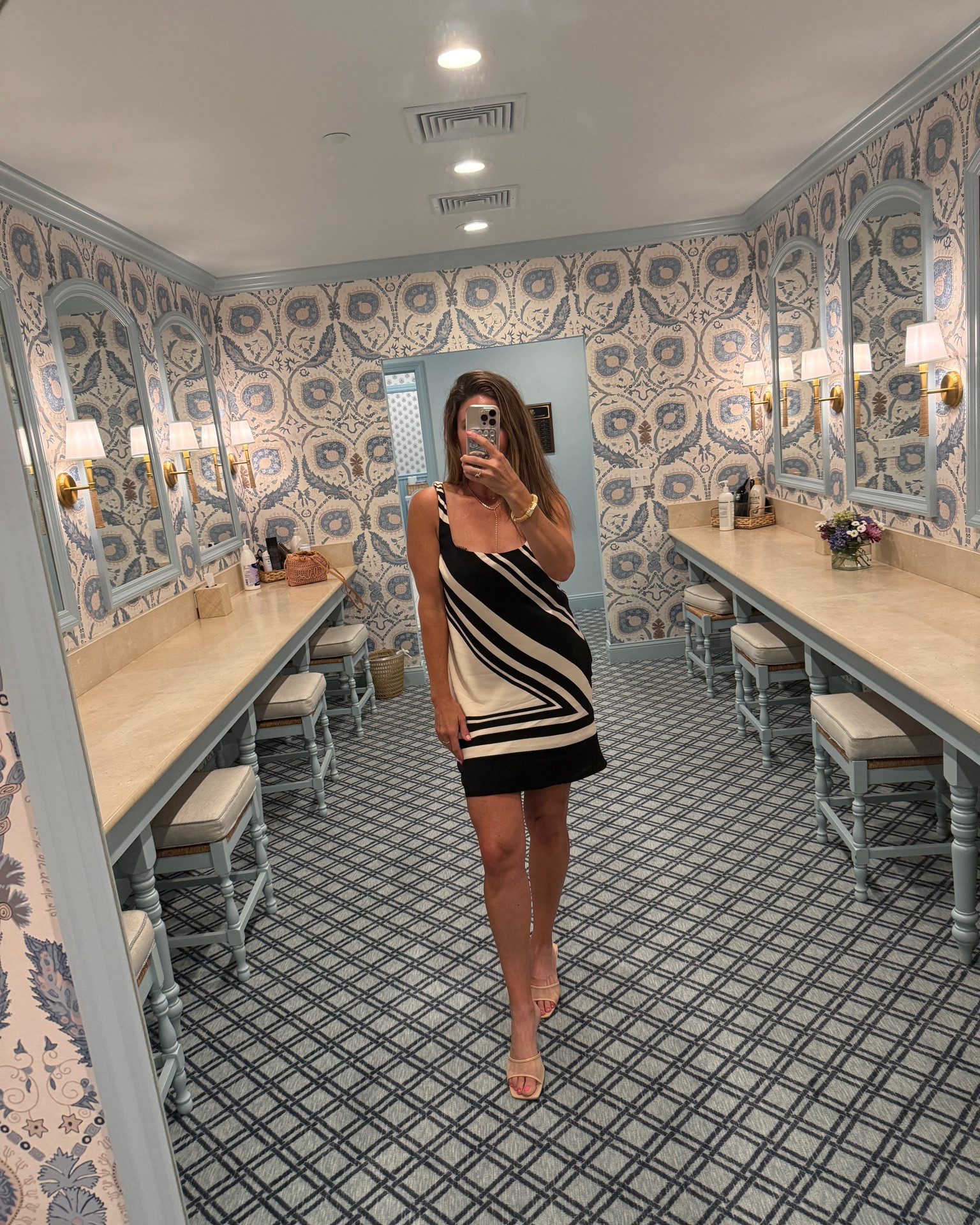 These shoes + this necklace MAKE the dress 🔥

#LTKootd #LTKOver40
