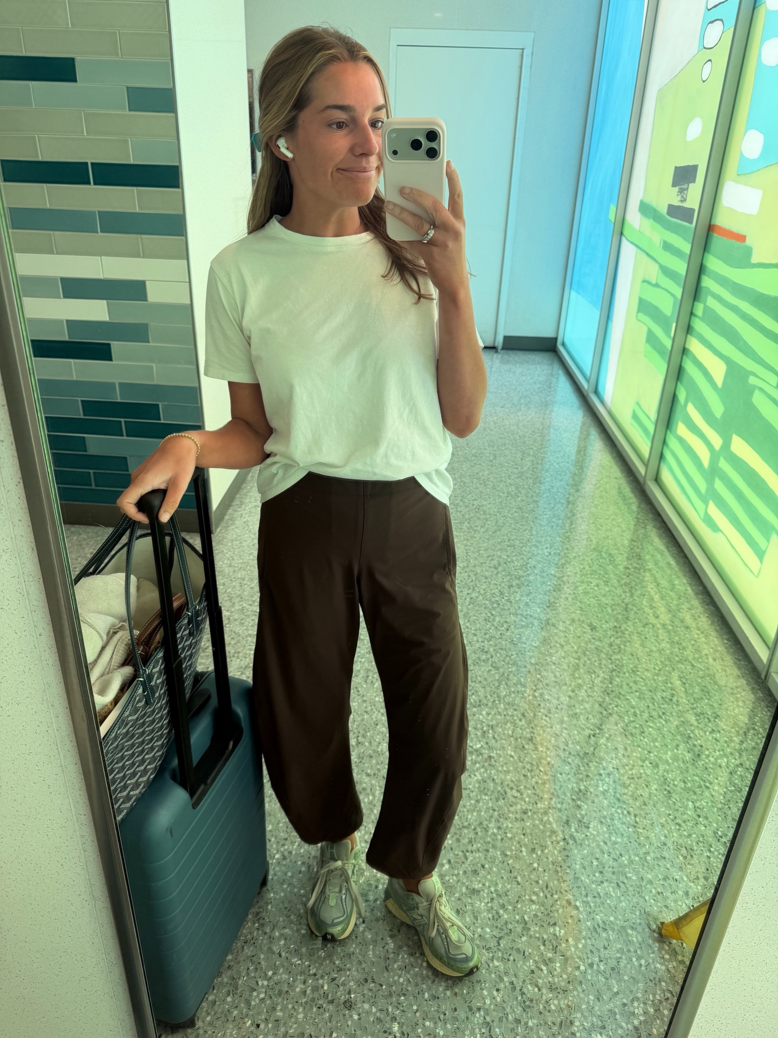 THE BEST TRAVEL PANTS 
Wearing a size 2Petit I am 5’2