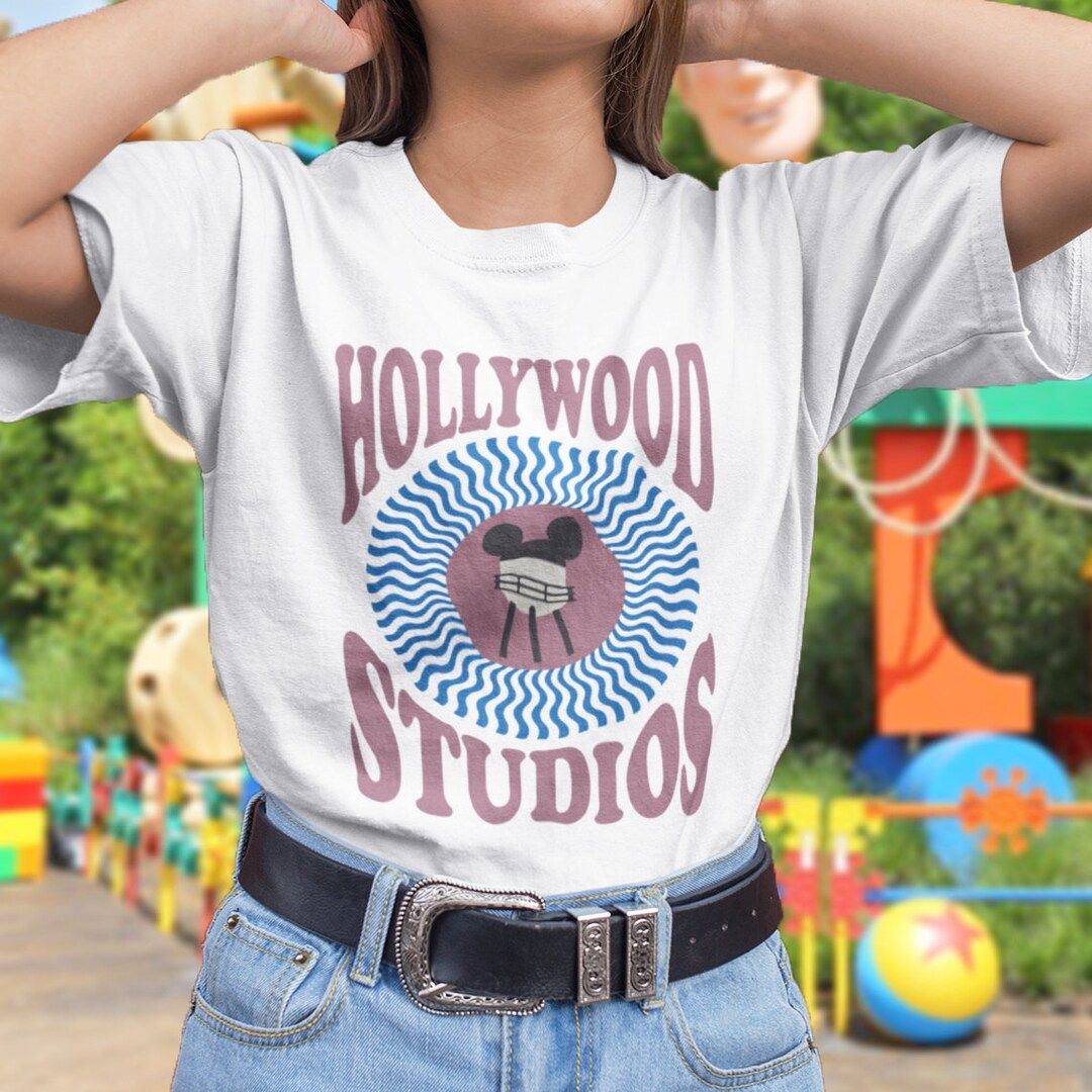Hollywood Studios 70's Style T-Shirt | Etsy (US)