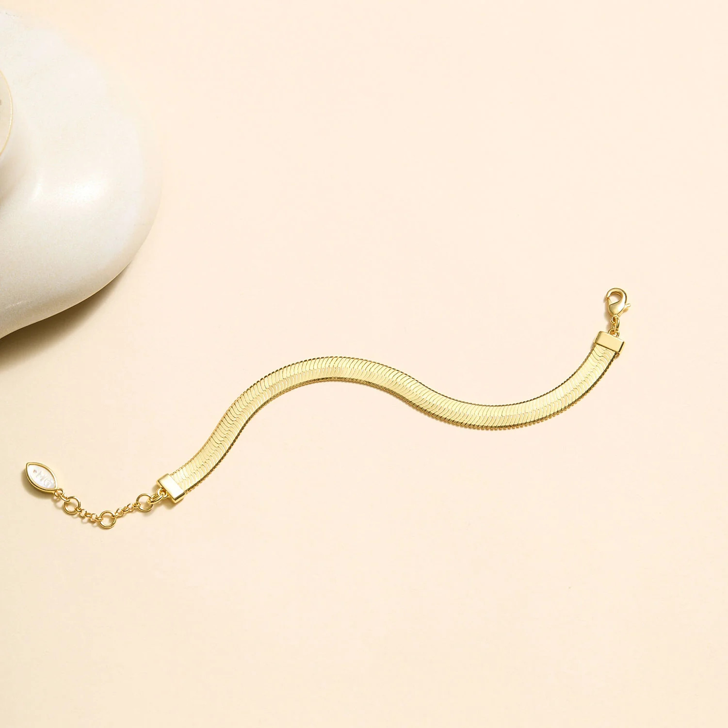 Herringbone Bracelet Gold | Mignonne Gavigan