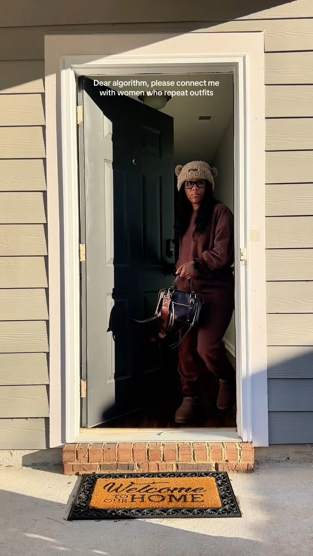 Dear algorithm, please connect me with women who repeat outfits.

Had to re-wear this brown sweatsuit 🔥

#LTKOver40 #LTKootd #LTKPetite