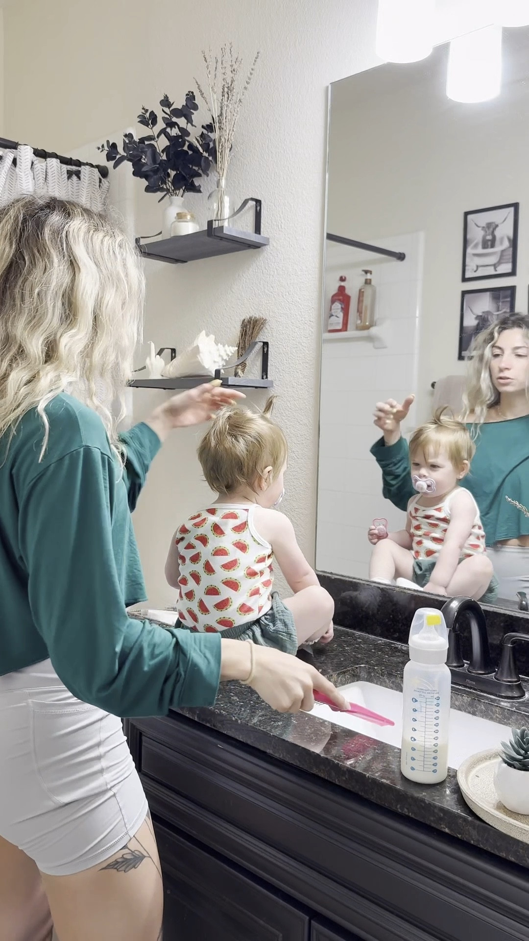 workout set + lounge set + baby girl outfit 
- shirt small
- lounge set small
- shorts small 