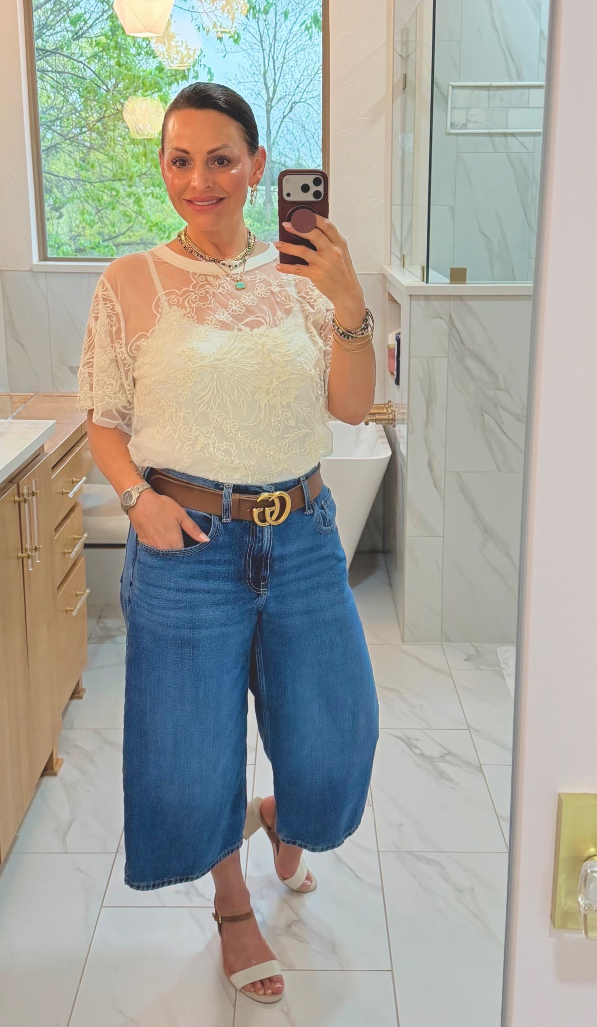 Love the Old Navy cropped jeans  

#LTKSeasonal #LTKOver40 #LTKootd