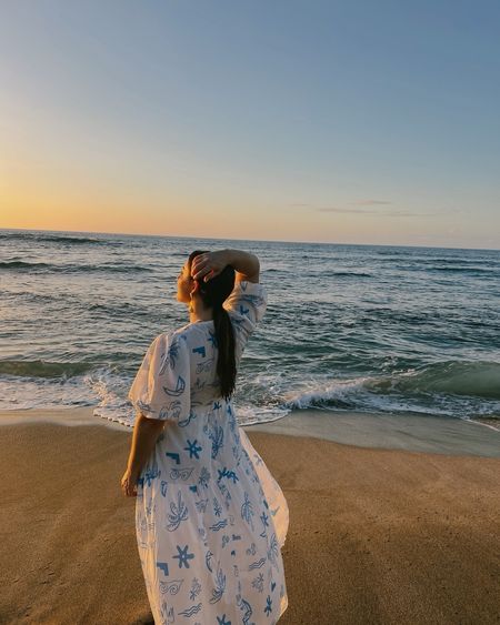 Our Hawaii collection is now up over at shop-confete.com!
⠀⠀⠀⠀⠀⠀⠀⠀⠀
This was a labor of love that we shot on the Big Island last month.  
⠀⠀⠀⠀⠀⠀⠀⠀⠀
This collection really began with this dress.  I couldn't resist the playful palms, sea creatures and wave print fabric.  From there, I pulled styles that reminded me of sunsets, sand and sea.  
⠀⠀⠀⠀⠀⠀⠀⠀⠀
#letsdressup #styleover30 #vacationstyle #vacationoutfitideas #hawaii #boutiqueownerlife #boutiqueowner #midsizestyle #ltkunder100 
⠀⠀⠀⠀⠀⠀⠀⠀⠀
*
⠀⠀⠀⠀⠀⠀⠀⠀⠀
*
⠀⠀⠀⠀⠀⠀⠀⠀⠀
*
⠀⠀⠀⠀⠀⠀⠀⠀⠀
*
⠀⠀⠀⠀⠀⠀⠀⠀⠀
*
#beachaesthetic #hawaiiaesthetic #size8 #size8fashion  #fashion #vacationdresses #whatiwore  #wiw #stylereel #styleinspo #portland #portlandoregon #midsizeblogger

#LTKSeasonal #LTKtravel #LTKfindsunder100