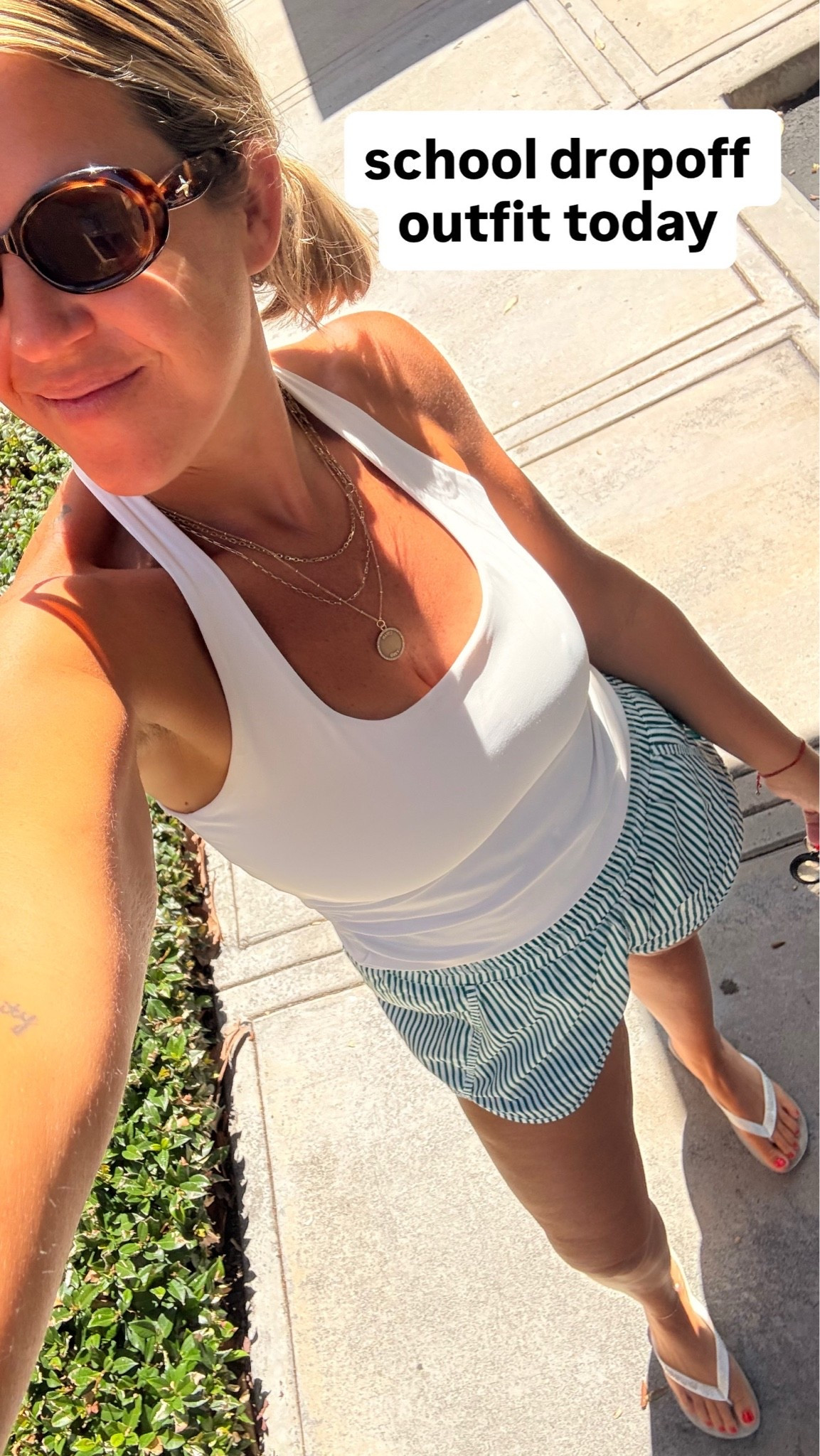 Love an easy outfit to throw on for rushed school dropoff mornings

#LTKmomlife #LTKootd #LTKmorningroutine