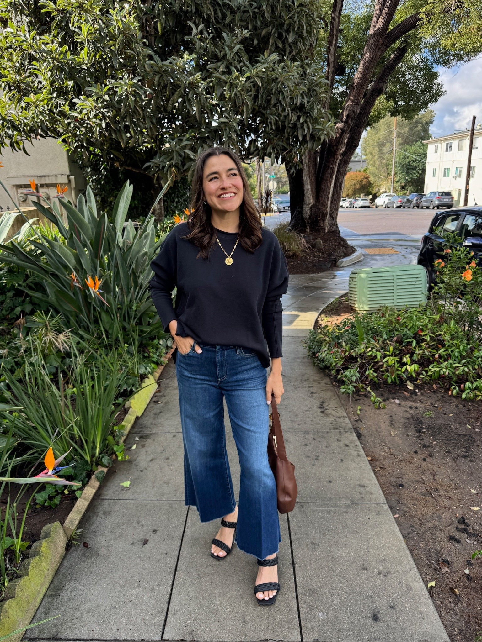 Frank & Eileen’s Galway jeans are my FAVORITE jeans of 2025. The fit is fantastic, the comfort is phenomenal & the movement is perfection. Linking to all my favorite washes below  
@FrankandEileen #FrankandEileenPartner #WearLoveRepeat

#LTKHoliday #LTKSeasonal #LTKOver40